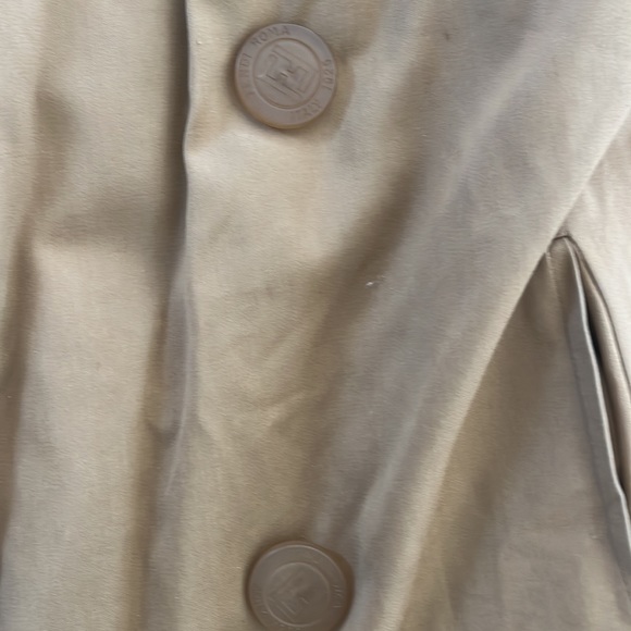 Vintage Fendi fur lined long coat with Fendi buttons and lining - Picture 2 of 8